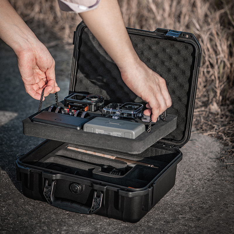 STARTRC 2層ポータブルトラベルハードケース W ベル - Drone Camera Case のレビューと価格